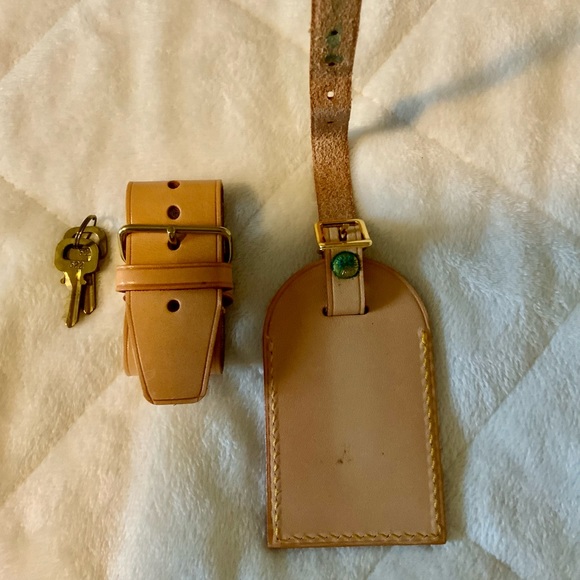 Authentic Louis Vuitton Vachetta luggage travel tag. - Picture 3 of 5